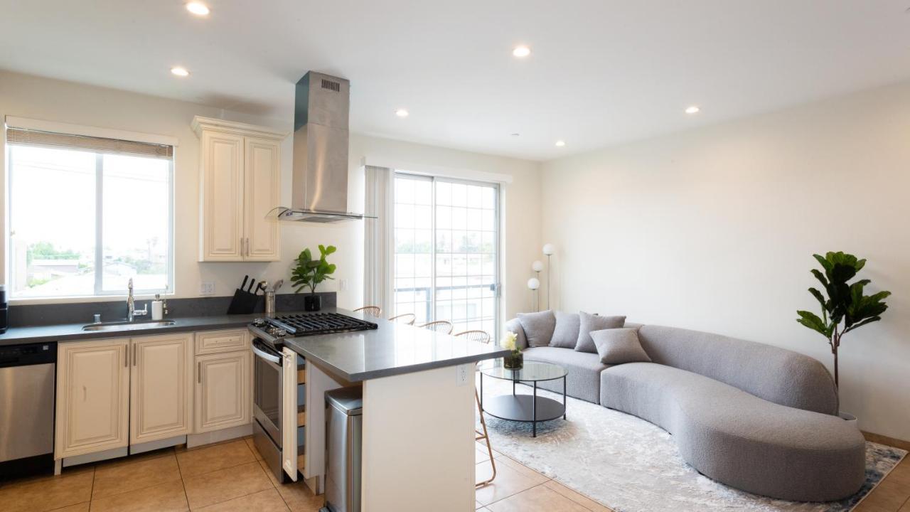 Three-Bedroom Hollywood Condo Los Angeles Zewnętrze zdjęcie